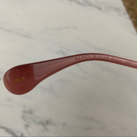 Diff Eyewear • Isla Rose Gold Sunglasses - Picture 6 of 7